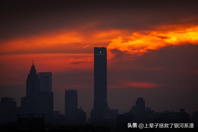 肝脏硬不硬，如厕先知！上厕所若有这5种表现，八成肝硬化了！