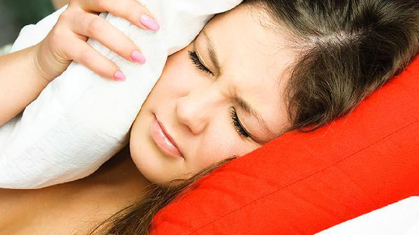 老年人失眠、睡不好觉？医生：补充这4种营养，入睡更快梦更香！