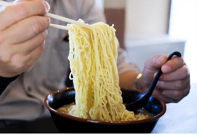 吃面条到底是养胃还是伤胃？协和医生为你解读，涨知识了
