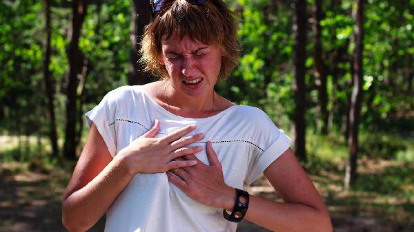女性为什么容易患乳腺癌，平时尽量避免这几个行为，别再大意了