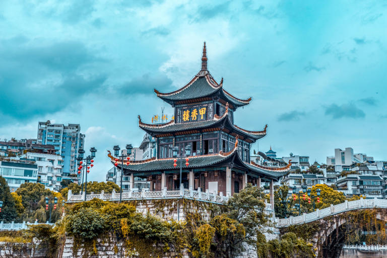 贵州必去十大景点排行榜，这才是贵州最值得去的10个景点，收好去玩！