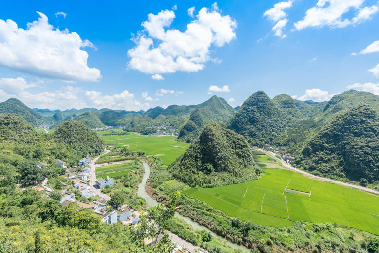贵州必去十大景点排行榜，这才是贵州最值得去的10个景点，收好去玩！