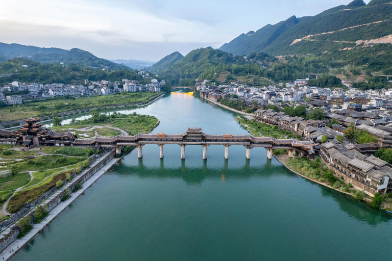 重庆十大古镇排行榜，山城重庆10个绝美古镇，你去过几个？