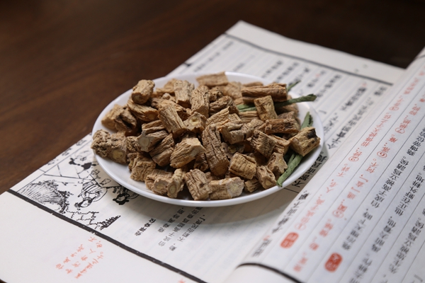 喝中药能吃墨鱼吗 海鲜的食用建议 喝中药能吃墨鱼吗