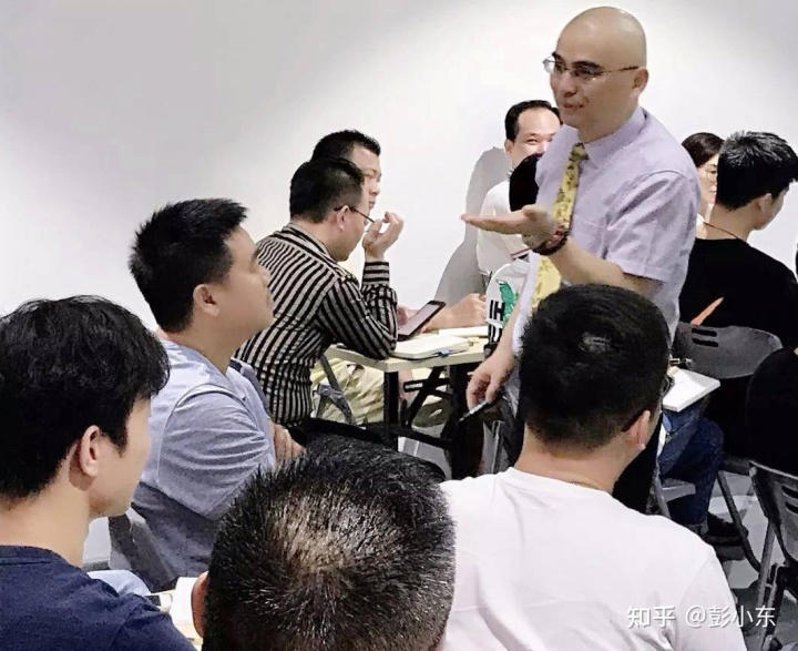 成功真不是击败别人，而是改变管理好自己（绝对好文）