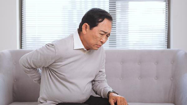  注意！胰腺癌早期不是腰痛，是身上有这4大异常，千万别忽视 