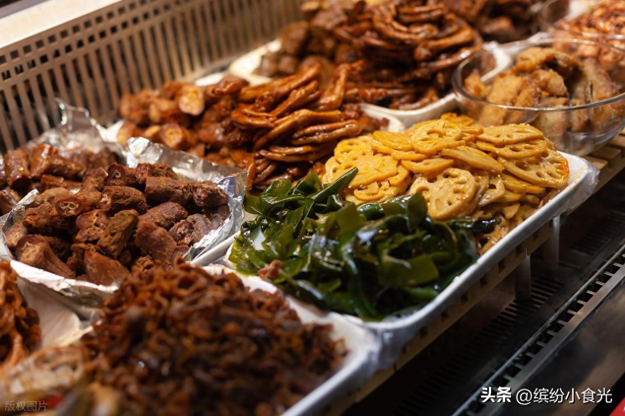 别再买卤味了！电饭煲一键搞定，干净又省事，香到邻居来敲门！