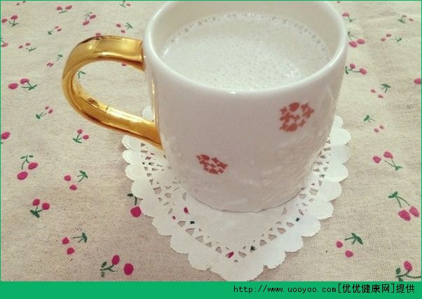 香蕉和牛奶可以一起吃吗