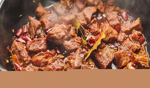 美食推荐：锅烧牛肉、乡亲腌菜烧排骨、瑶柱雪菜豆瓣酥制作方法