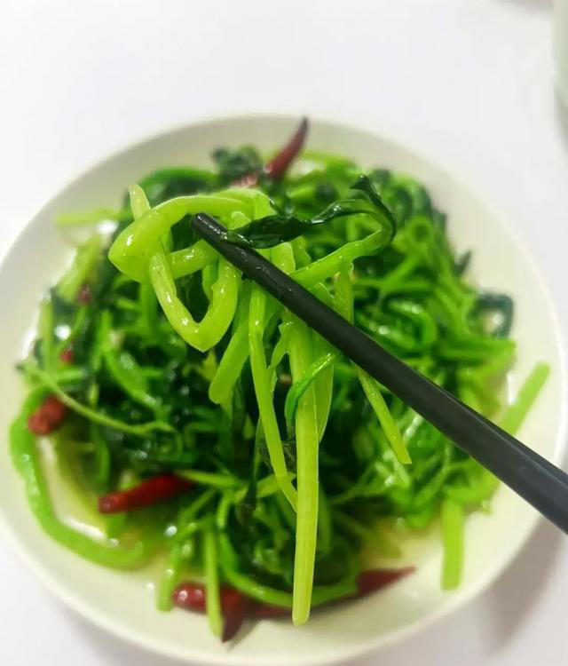 中国4大“通便”食物，香蕉排第三！第一名我们天天见，却很少吃