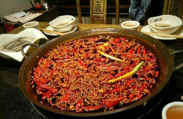 晚餐为什么不能吃粗粮？医生：不止是粗粮，这4物，也别吃
