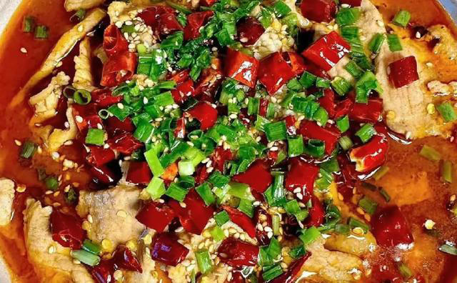 在家做水煮肉片，简单又下饭，比饭店还香！