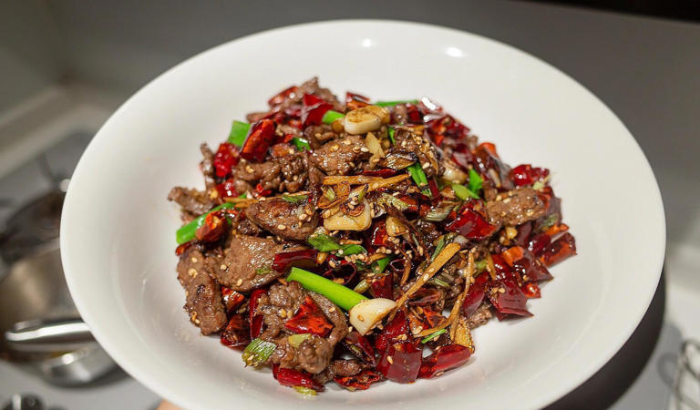牛肉怎样炒才能滑嫩好吃呢？试试这5种做法，鲜嫩爽滑，解馋下饭