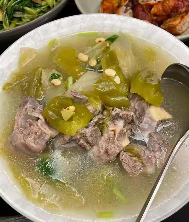 心烦意燥，失眠多梦，就多喝这三种汤，面色红润睡觉香