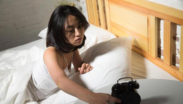 睡眠质量不佳？数羊根本没用，试试这些科学的睡眠方法！