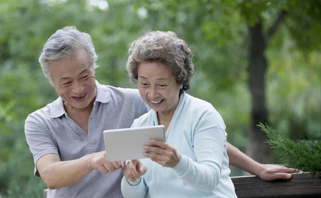 为何有的人手臂“青筋暴起”，而有的人几乎看不到，哪个更健康？