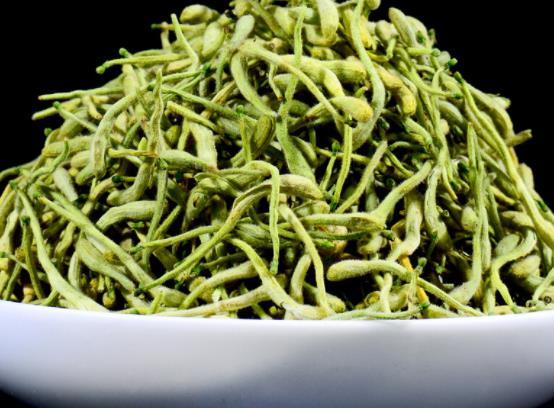 金银花茶的副作用有哪些 性寒 肠胃不适 加重虚寒