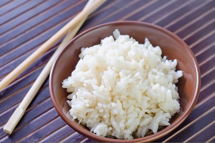 糯米和大米有什么区别?为什么大米能当主食,糯米却不可以?