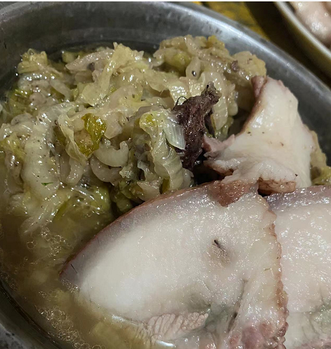 吃酸菜可以缓解便秘吗?酸菜能不能通便?大多数人不知道吧!