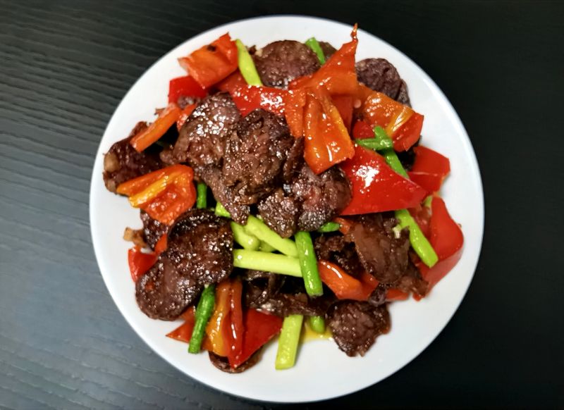 痔疮是不是不可以吃生姜？痔疮犯了能吃生姜吗？生姜会不会刺激痔疮！