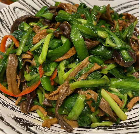 吃韭菜不消化都拉出来了，吃韭菜怎么不消化就排出，自身肠胃需加强！
