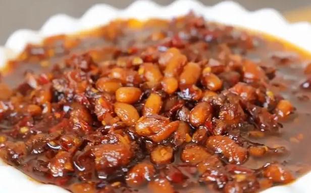 黄豆酱的营养成分有哪些?黄豆酱食用注意有哪些?