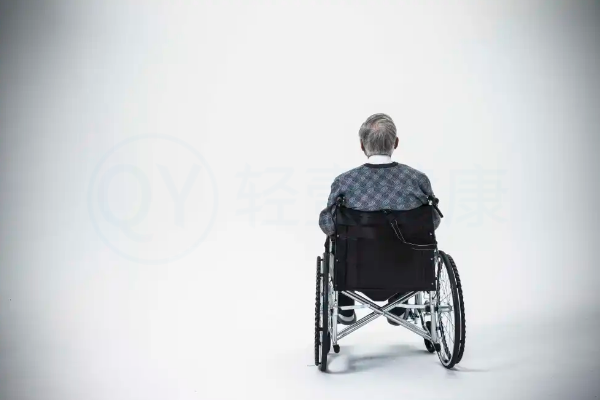 年龄相关因素 年龄相关因素