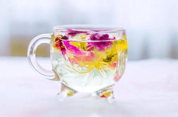 蜂蜜玫瑰花茶有什么好处?玫瑰花茶一周喝几次为适宜?