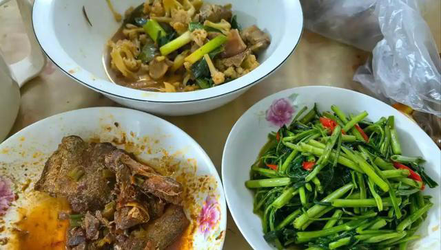 早上为什么不建议吃馒头？医生：不止馒头，这4类食物，也要少吃