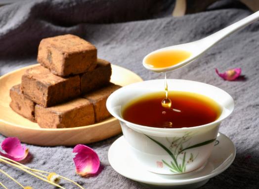 喝姜茶可以暖胃吗 性温味辣 增强血液循环 温胃暖宫