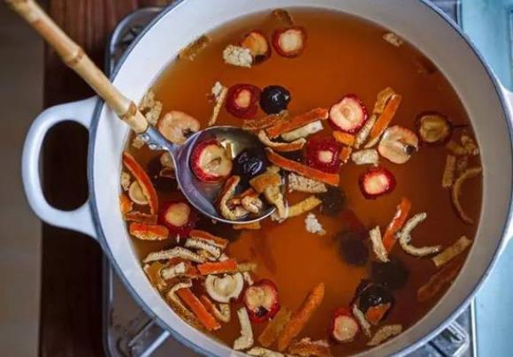 酸梅汤是上火还是降火 酸味入肝 酸味入肝 滋养肝脏