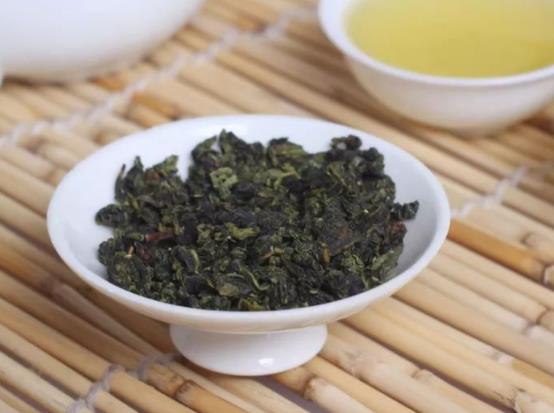 喝铁观音头晕怎么回事 与茶叶中成分有关 因人而异
