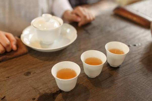 喝老白茶能降血压吗