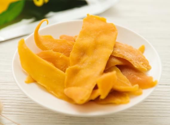 芒果干每天吃多少合适