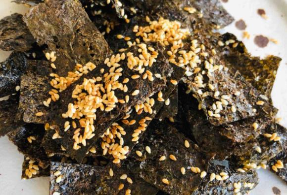 海苔的热量高吗 177大卡/100克 做52分钟健身操消耗完