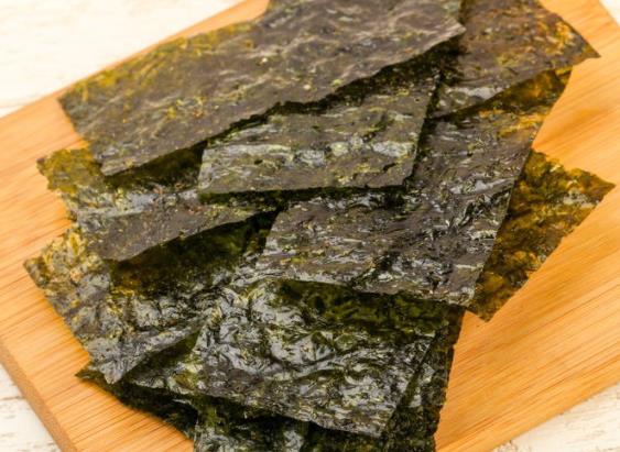 海苔的热量高吗 177大卡/100克 做52分钟健身操消耗完