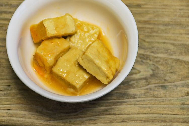 豆腐乳含黄曲霉素吃多了会致癌?腐乳是营养品还是致癌食物?