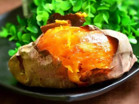 吃烤红薯上火吗 过多食用加重体内热气内热过重忌吃