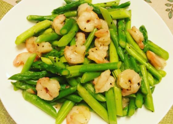 芦笋可以生吃吗 建议焯水后凉拌食用,口感不好