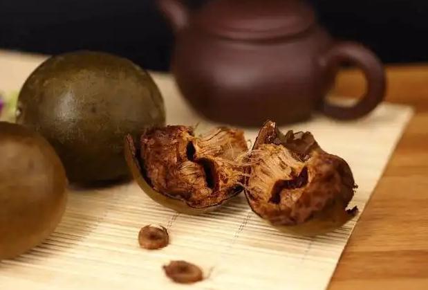 罗汉果壳有什么功效作用？罗汉果新鲜还是干的好？