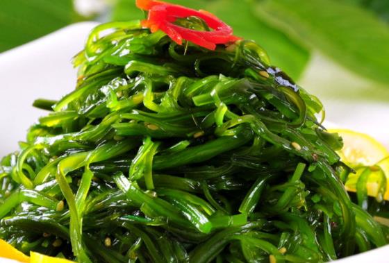 吃裙带菜拉肚子怎么回事 性凉膳食纤维导致胃部受凉