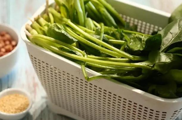 吃菠菜的好处有哪些？孕妇可以吃菠菜吗？