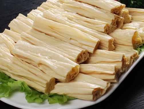腐竹怎么泡最快最松软 选容器水没过食材透心即可
