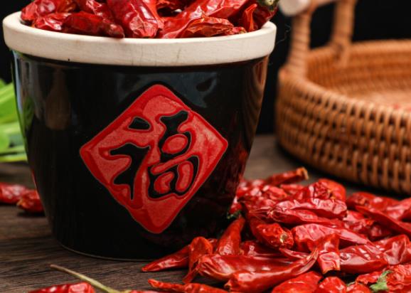 吃辣椒会致癌吗 刺激胃肠粘膜诱发基因突变