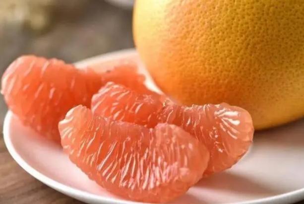 怎样挑选柚子不苦？柚子酸的怎么才能变甜的？
