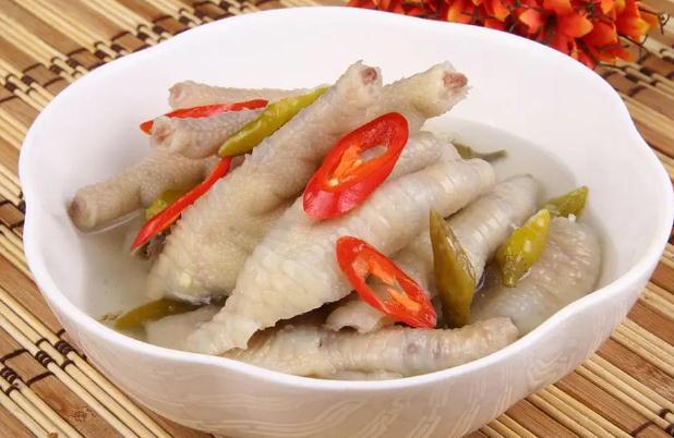 高血压能吃泡椒凤爪吗？吃泡椒凤爪会上火吗？