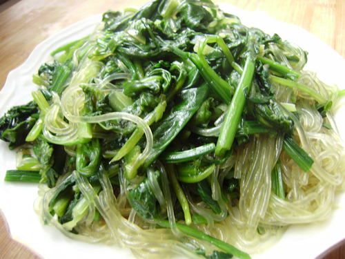 菠菜炒粉丝的营养价值及做法