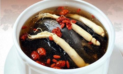 黄芪炖乌鸡具有气血双补的功效作用及做法