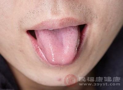 从舌头来看，肾阳虚的人舌质淡胖，舌苔白润