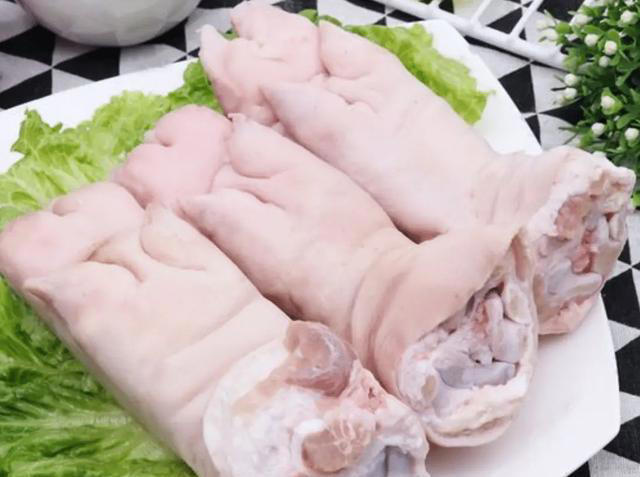 买猪蹄，“前蹄”和“后蹄”要分清！5个区别很明显，不要买错了